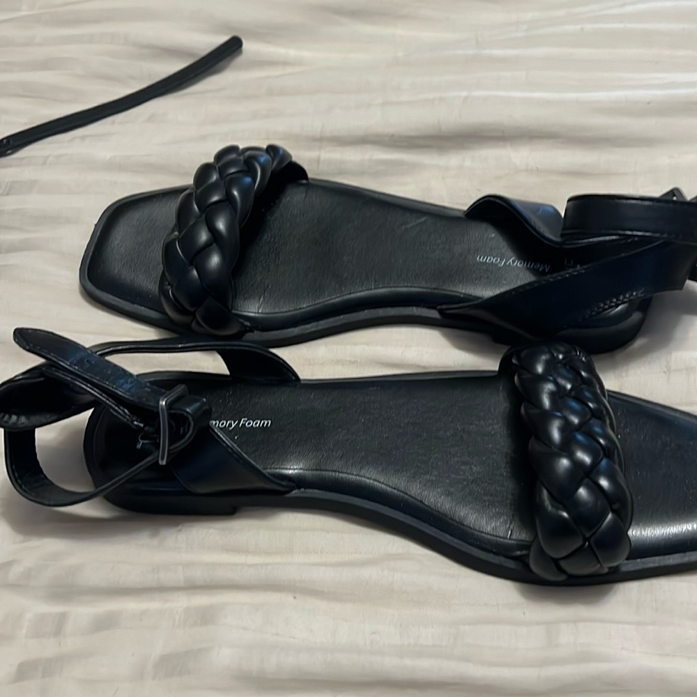 Time and Tru sandals